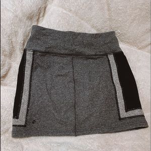 Lululemon skirt 🍋